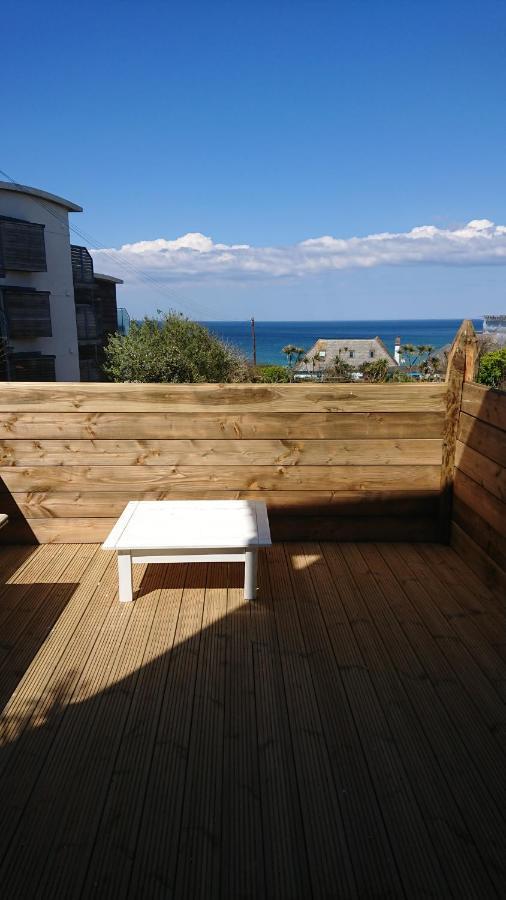 Surf Lookout - King Size En-Suite With Sea Views New Quay Екстериор снимка